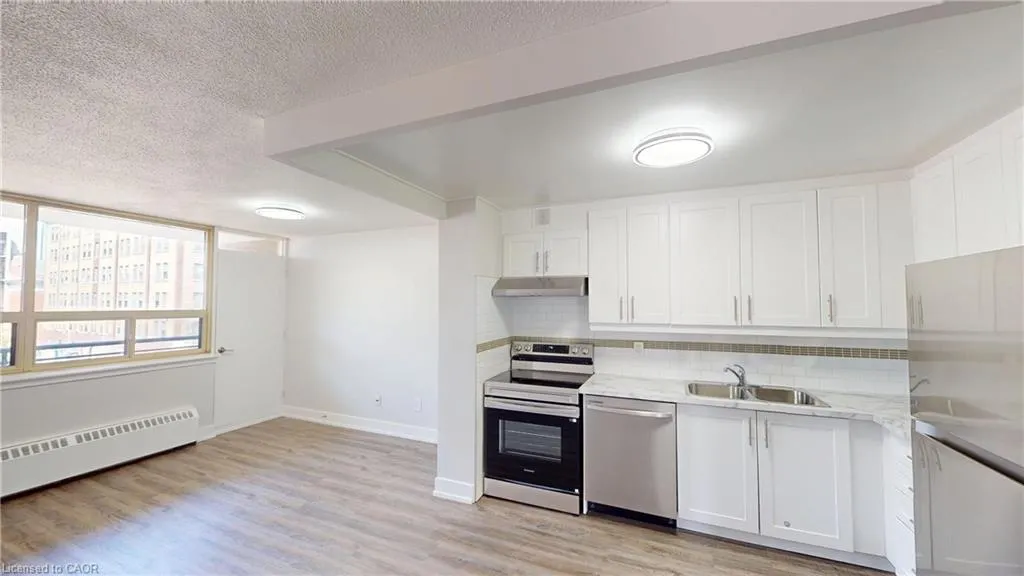 221 Queen Street S, #1501