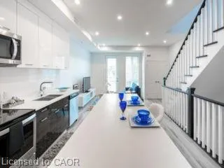 55 Wood Street, #307