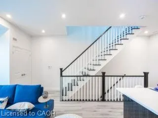 55 Wood Street, #307