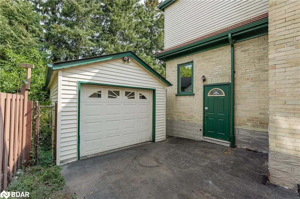 6 Theresa Street