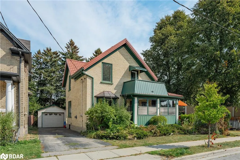 6 Theresa Street