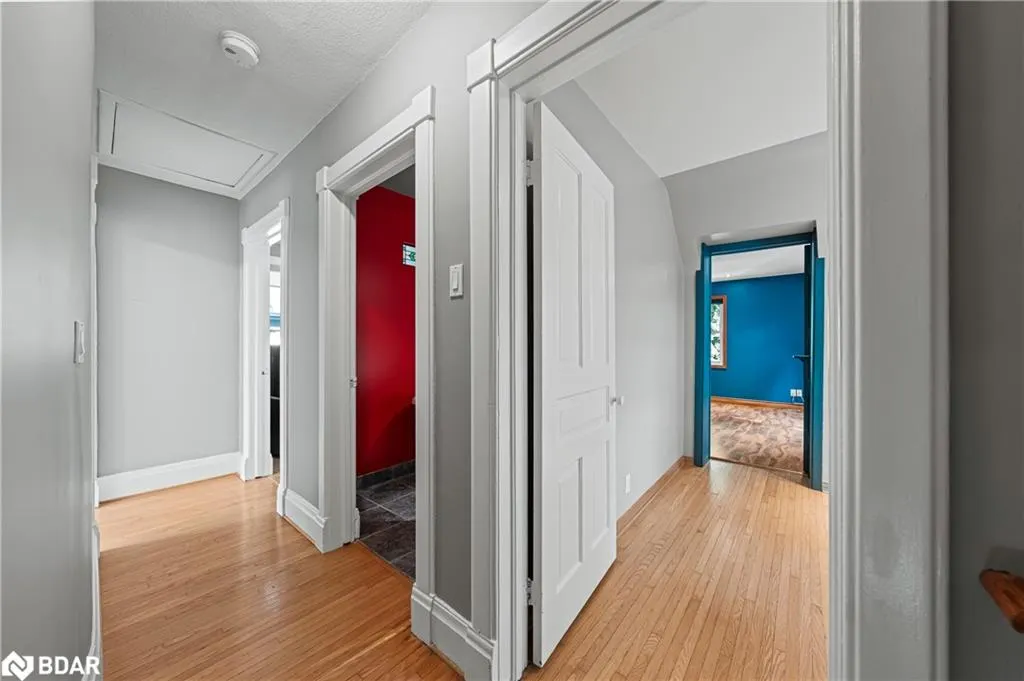 6 Theresa Street