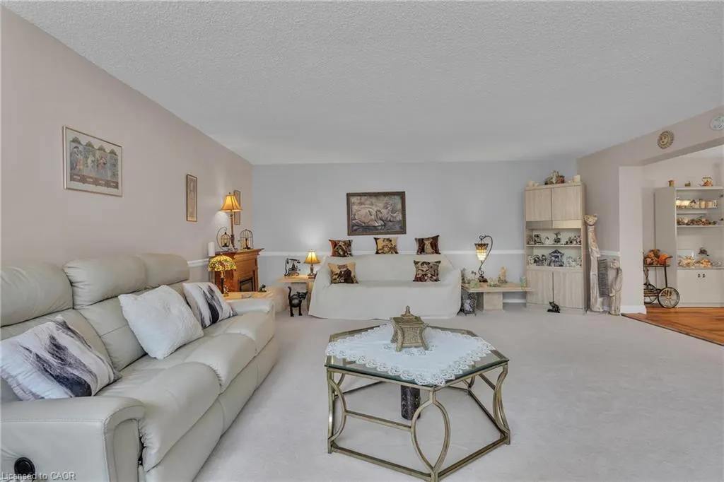 93 Westwood Road, #206