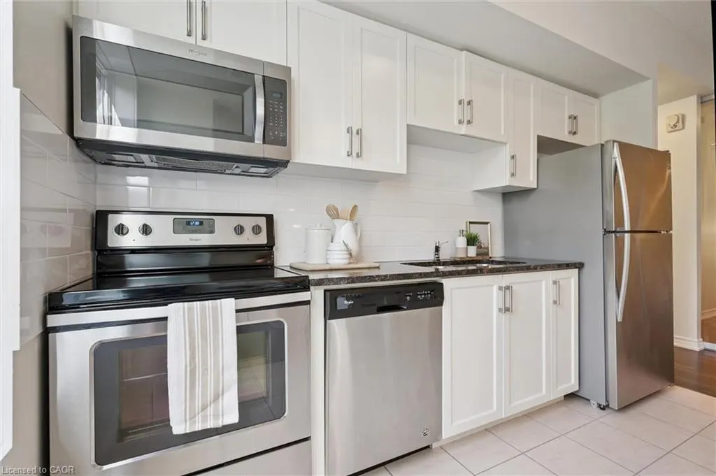 1280 Gordon Street, #210