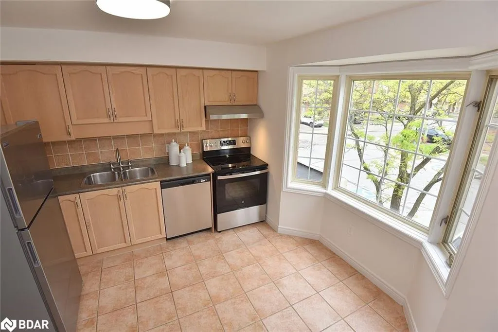 4045 Upper Middle Road, #14