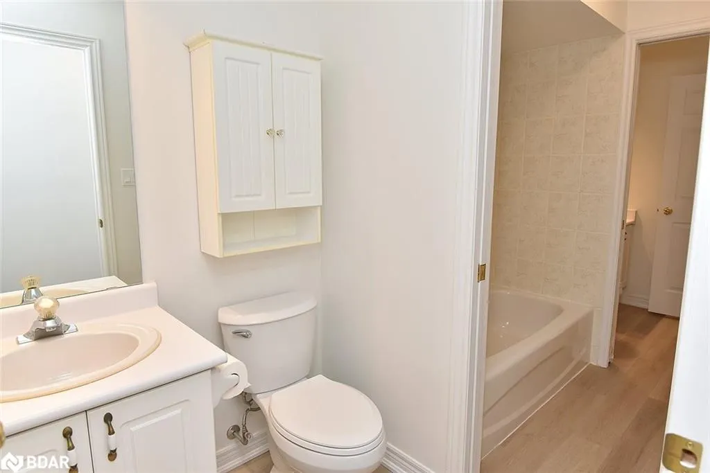 4045 Upper Middle Road, #14