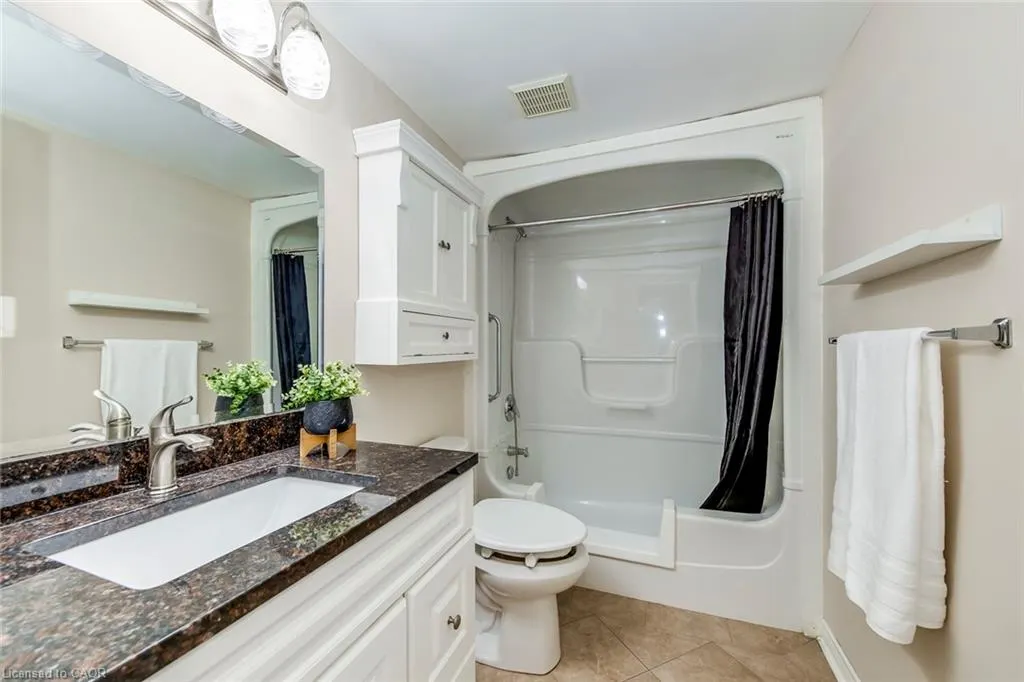 2435 Woodward Avenue, #15