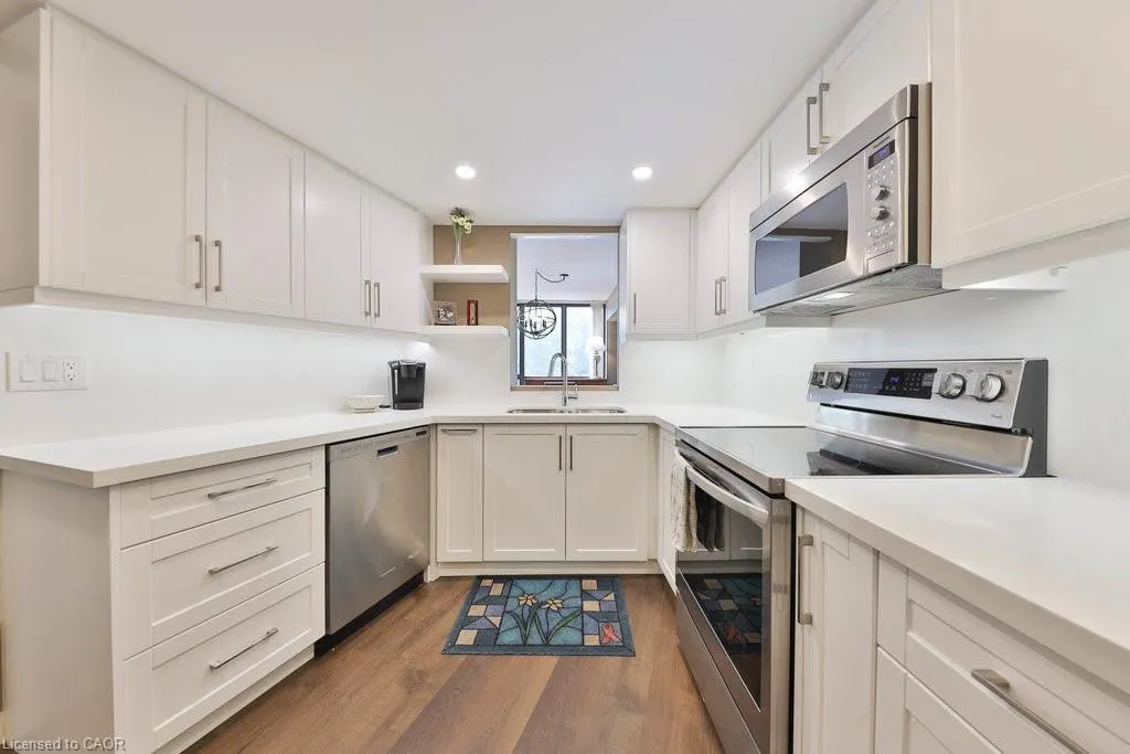 1230 Marlborough Court, #305