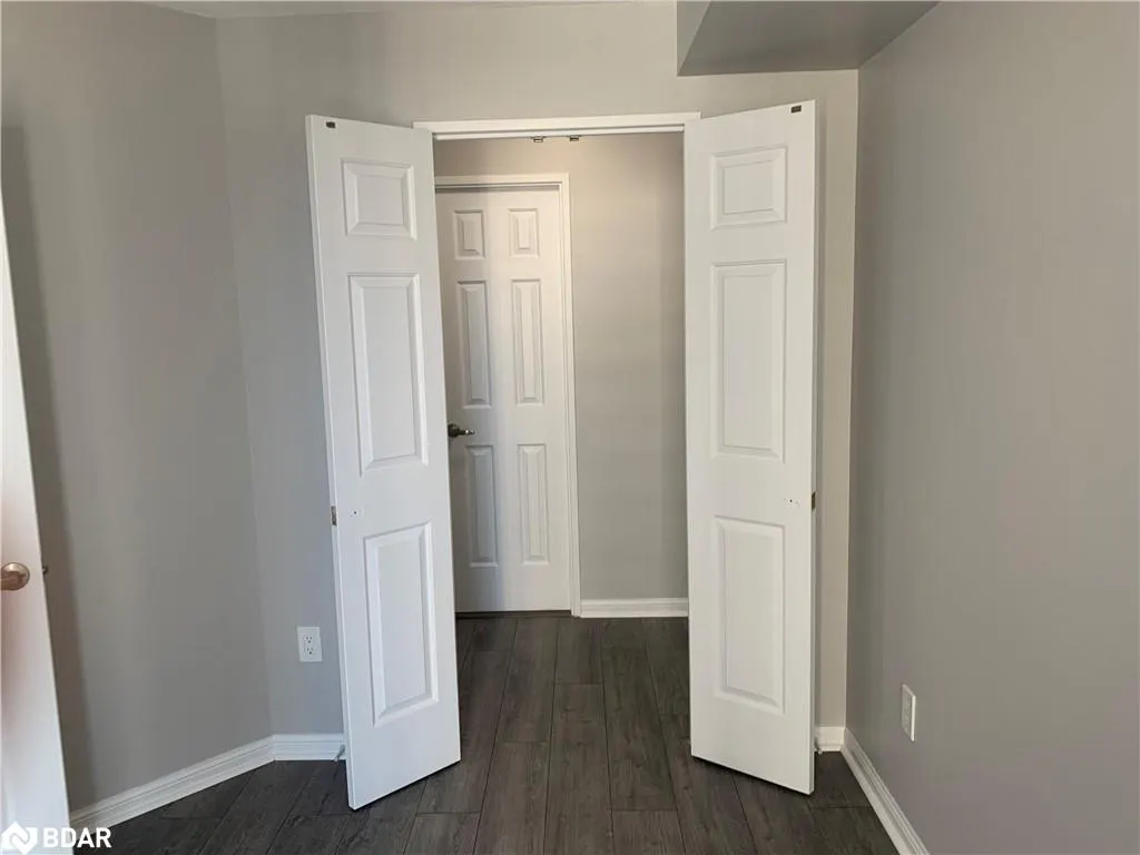 101 Subway Crescent, #1414