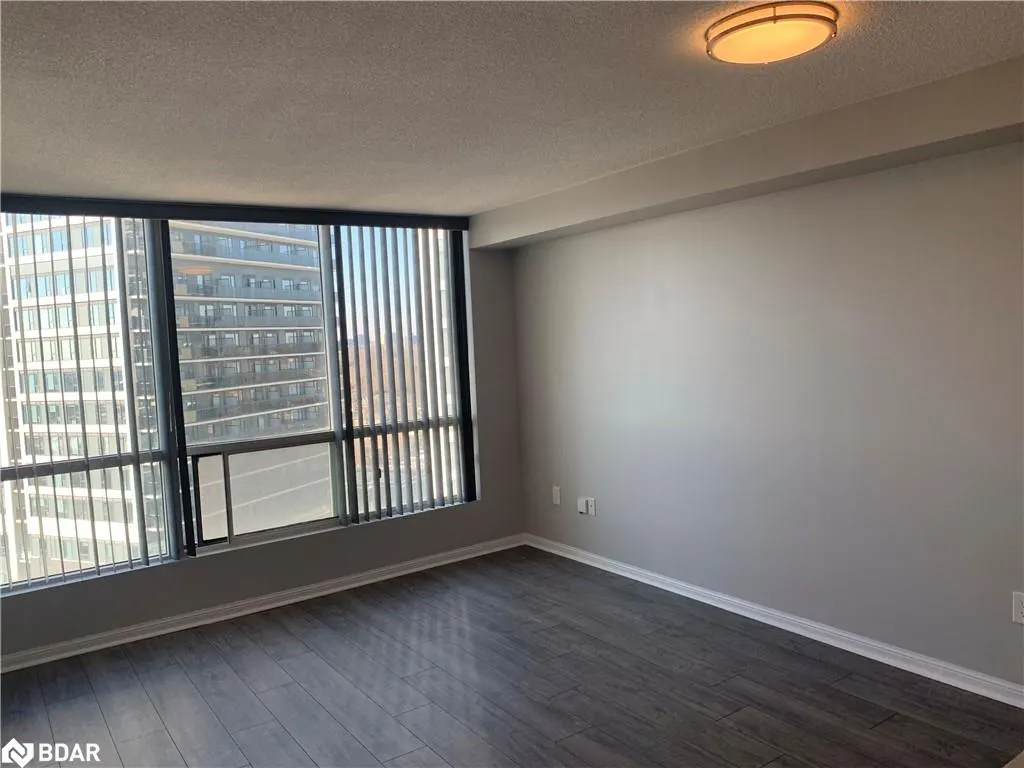 101 Subway Crescent, #1414