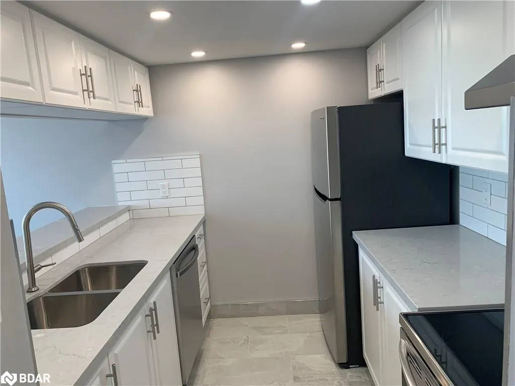 101 Subway Crescent, #1414