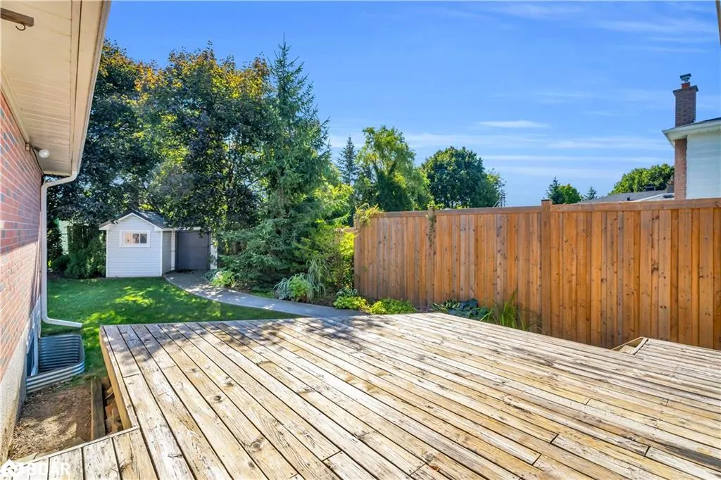 3 Stockman Crescent