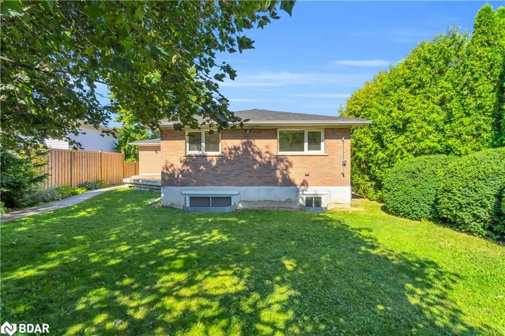 3 Stockman Crescent