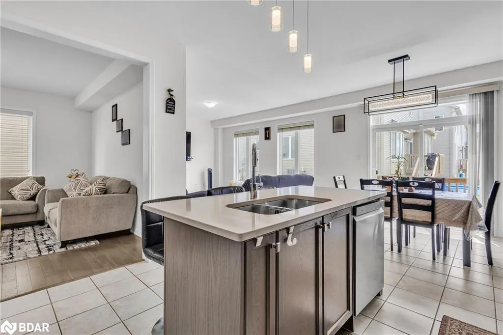 163 Munro Circle