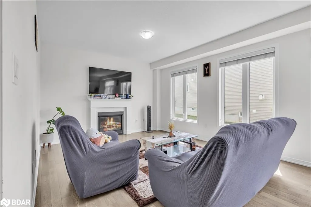 163 Munro Circle