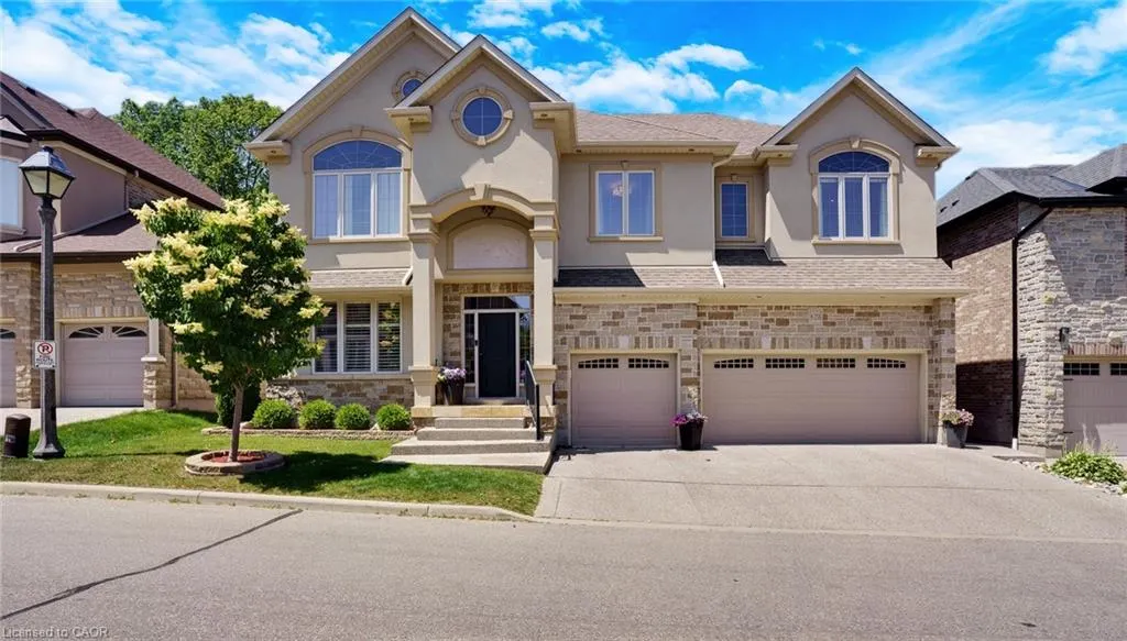 258 Edgewater Crescent, #8