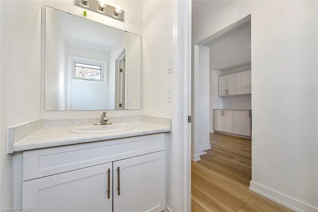 20 Anna Capri Drive, #8