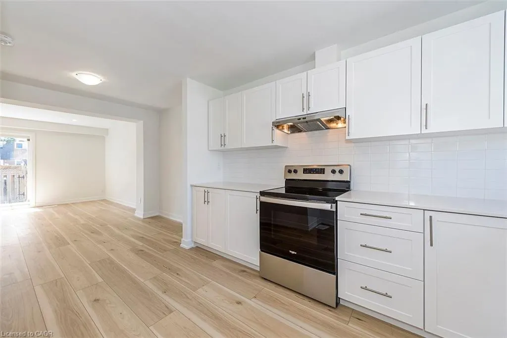 20 Anna Capri Drive, #8