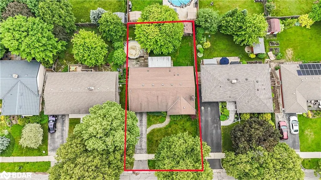 95 Ripplewood Crescent