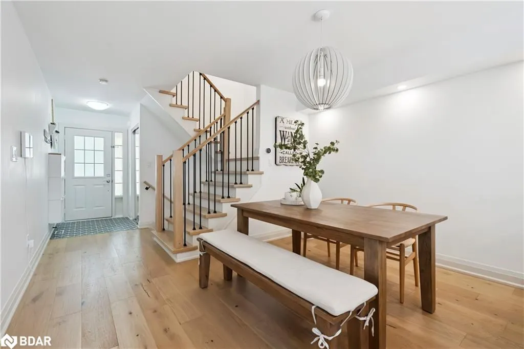 2438 Baintree Crescent