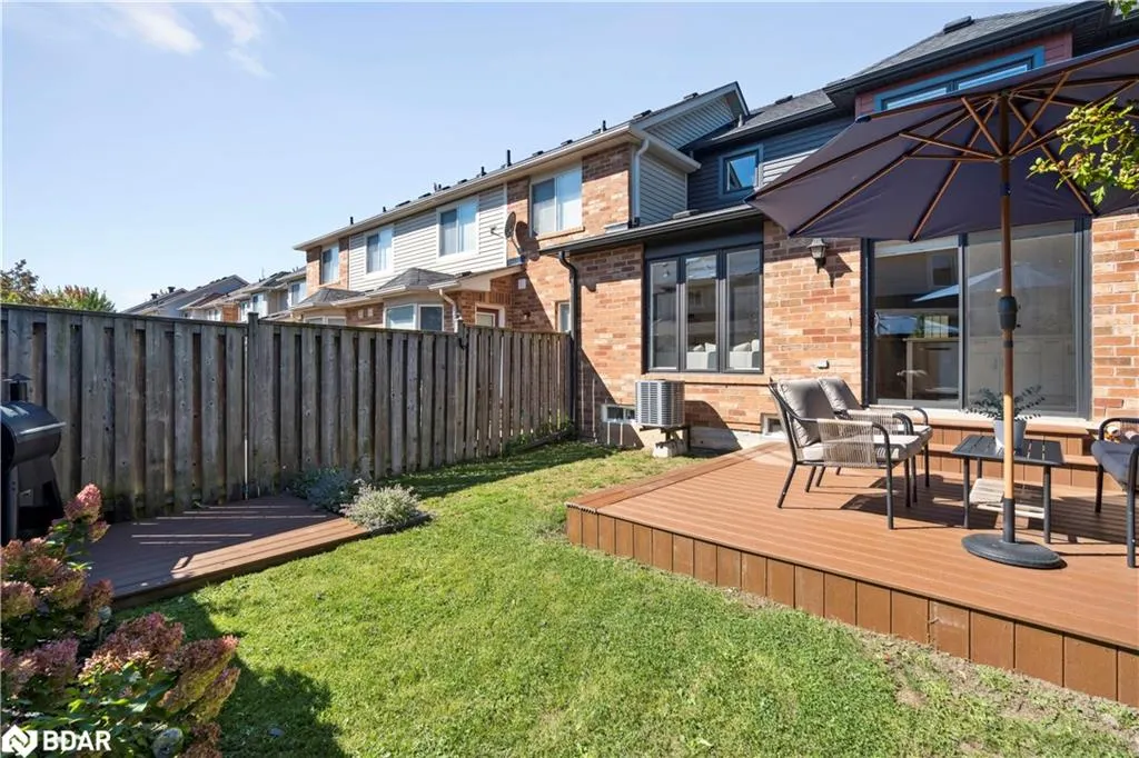 2438 Baintree Crescent