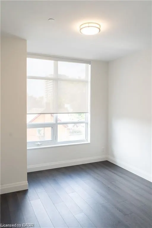 399 Queen Street S, #206