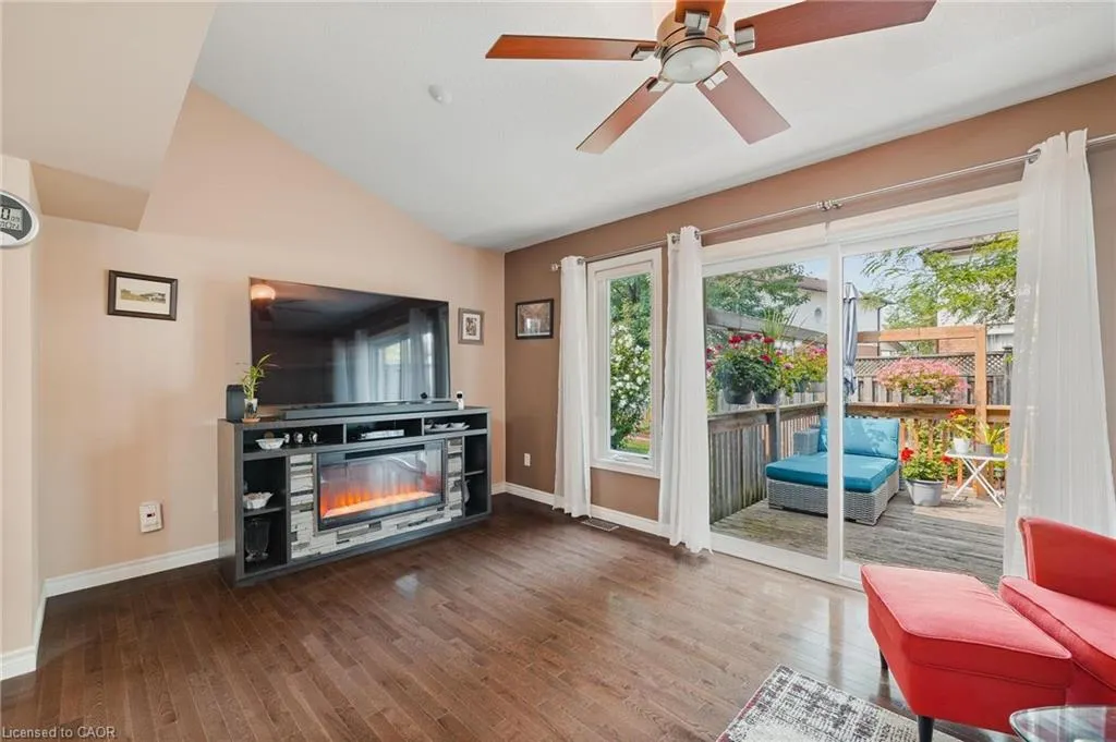 555 Chablis Drive, #11