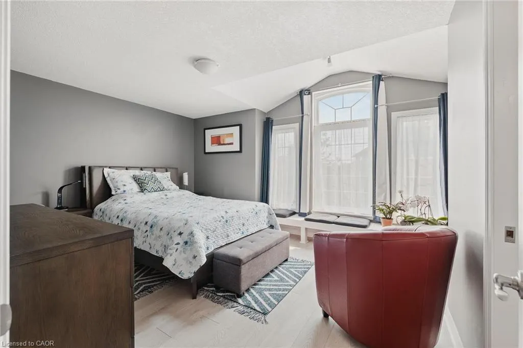 555 Chablis Drive, #11