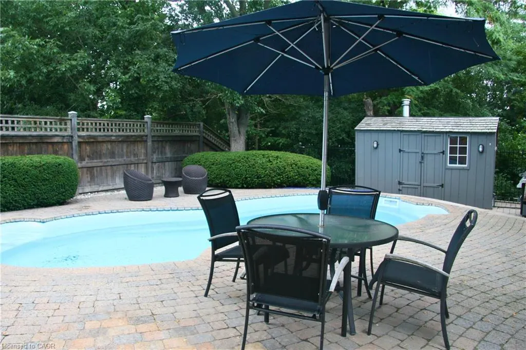 85 Waterford Crescent