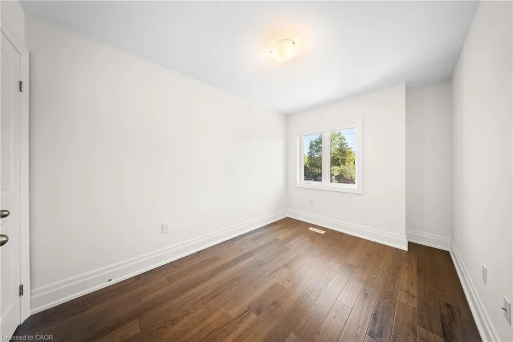 111 Wilson Street E, #7