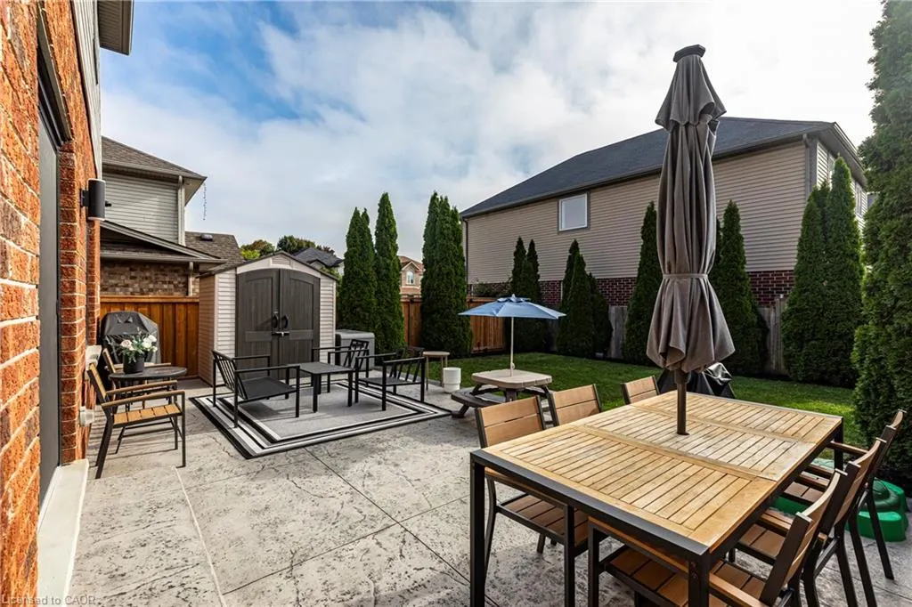252 Upper Mount Albion Road