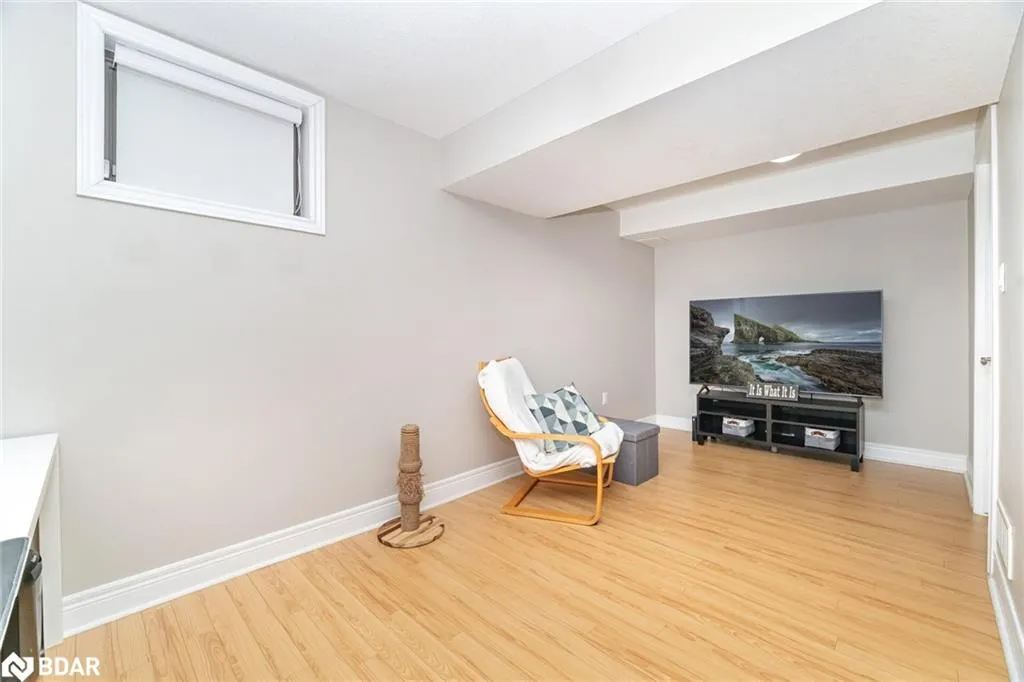 540 Guelph Line, #1