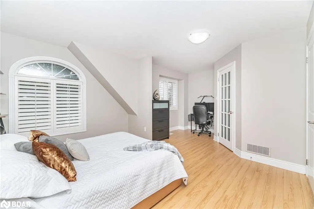 540 Guelph Line, #1