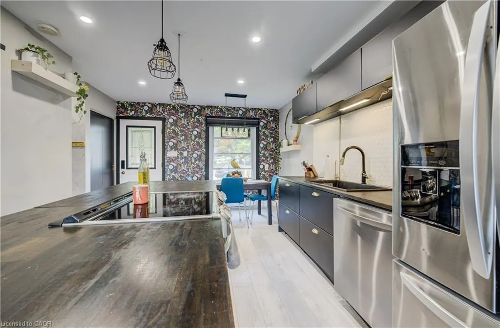 1 Donlea Drive, #2