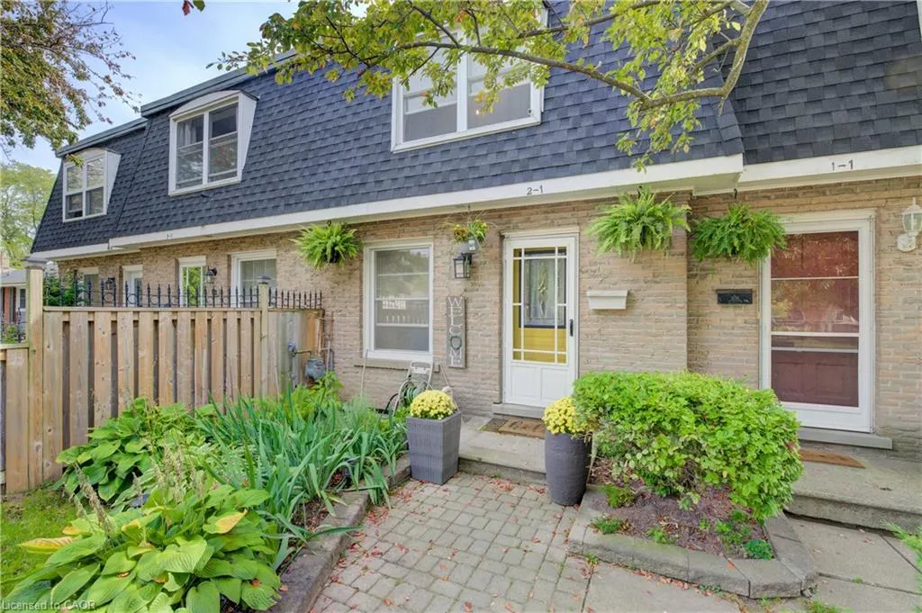 1 Donlea Drive, #2