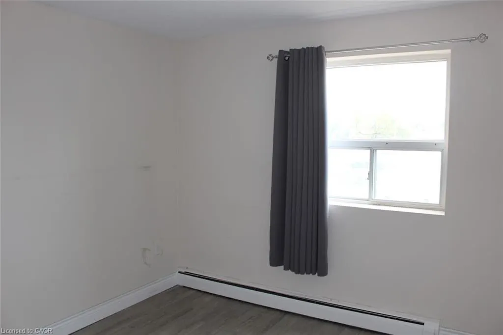 851 Queenston Road, #204