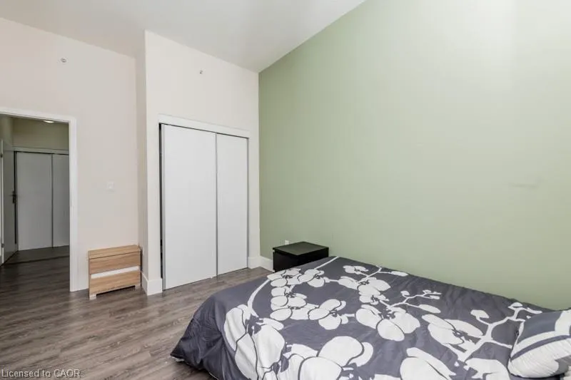 253 Albert Street, #205