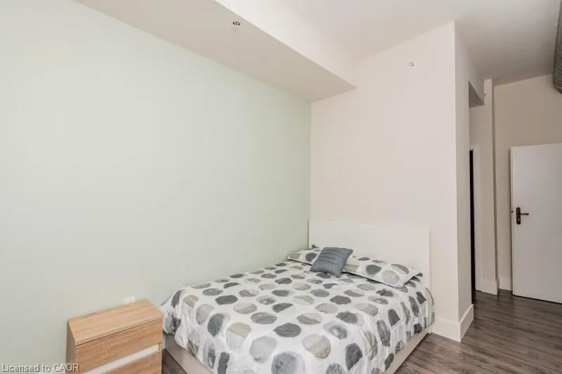 253 Albert Street, #205