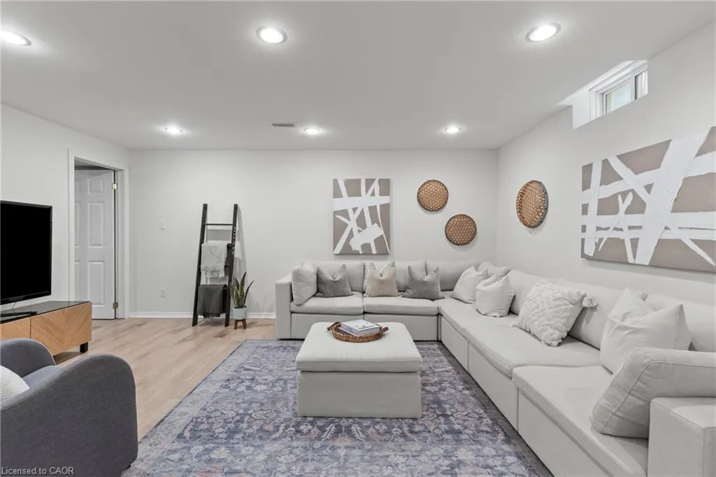 2240 Osprey Lane