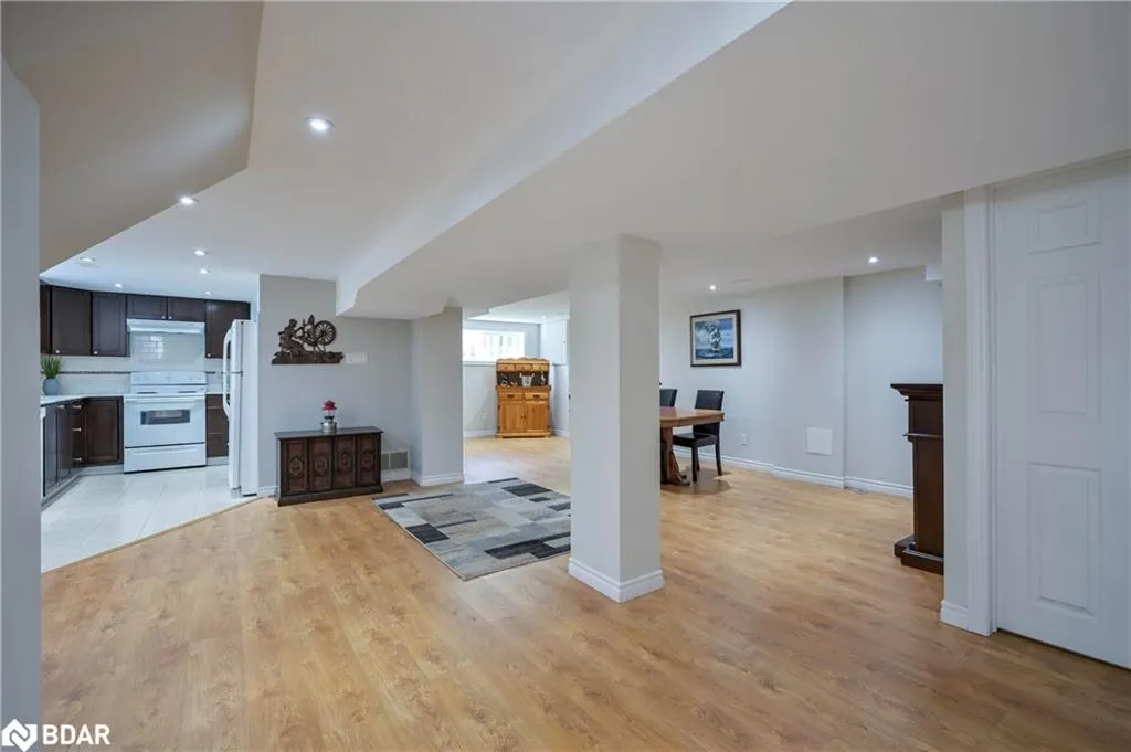 390 Wendall Place