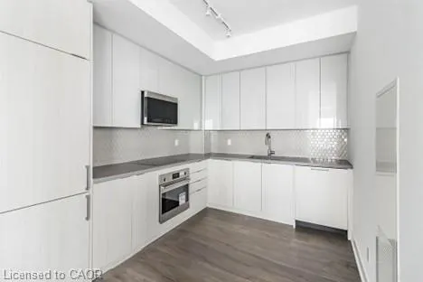 2481 Taunton Road, #802