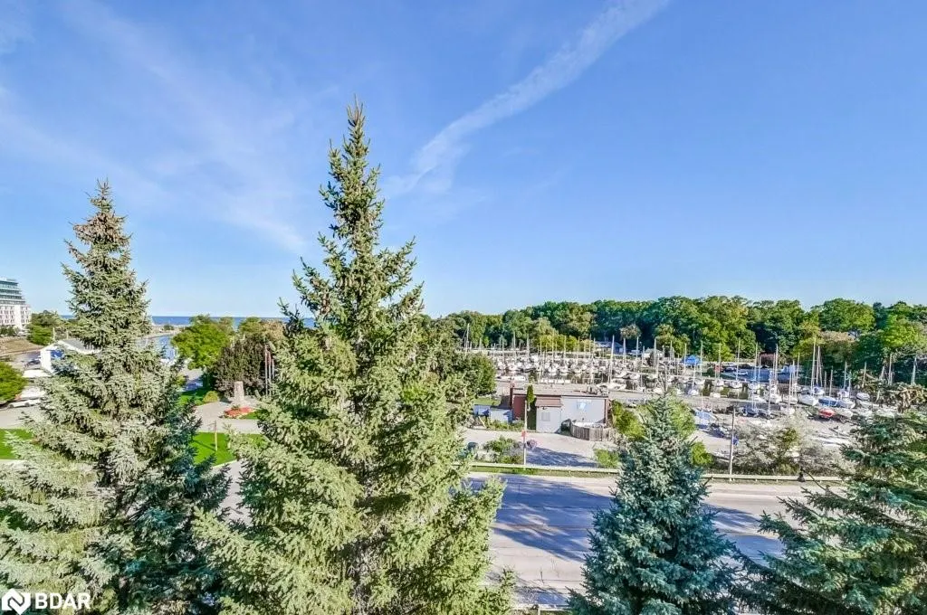 2511 Lakeshore Road W, #519