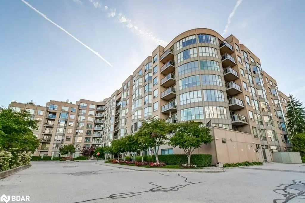 2511 Lakeshore Road W, #519