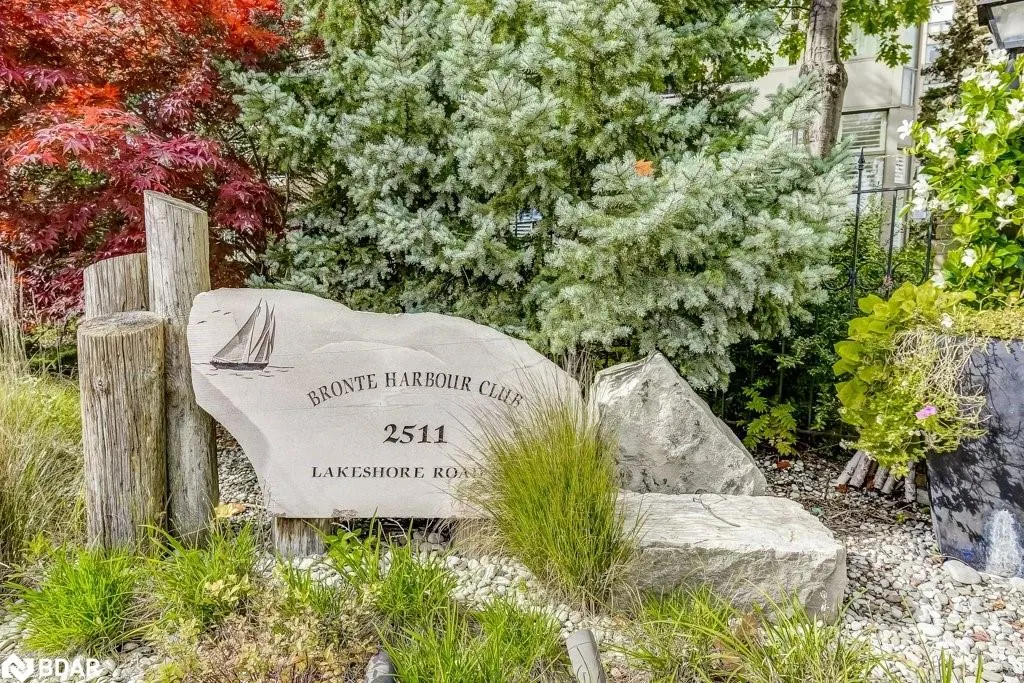 2511 Lakeshore Road W, #519
