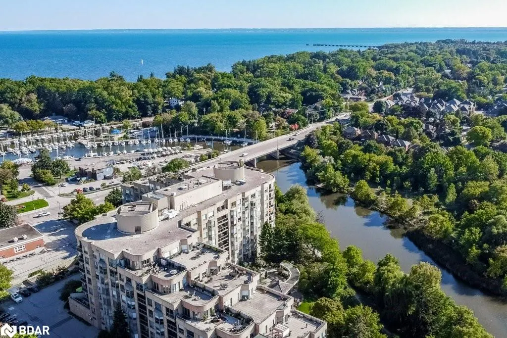 2511 Lakeshore Road W, #519