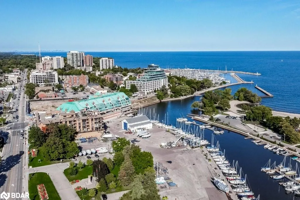 2511 Lakeshore Road W, #519