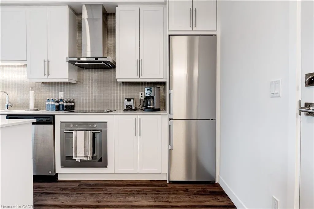 2087 Fairview Street, #2101