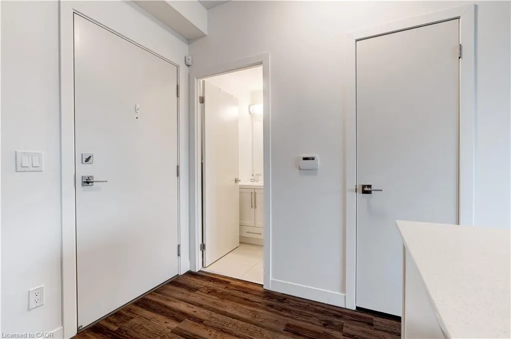 2087 Fairview Street, #2101