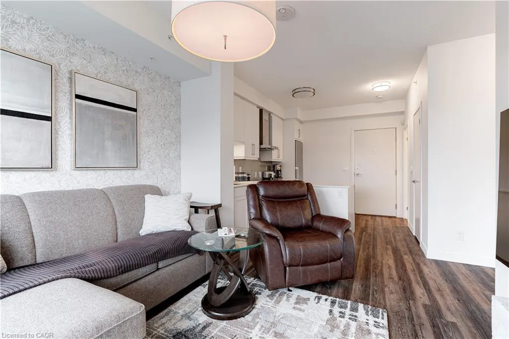 2087 Fairview Street, #2101