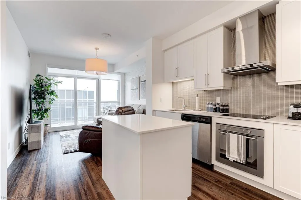 2087 Fairview Street, #2101